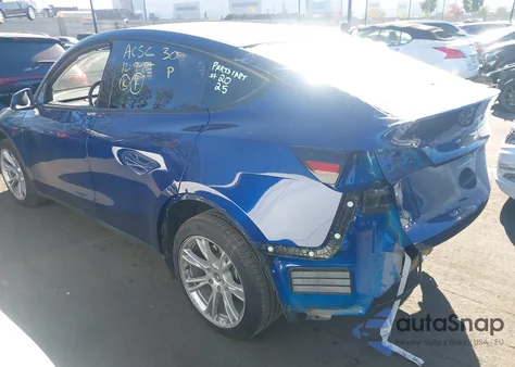2023 Tesla Model Y Awd/Long Range Dual Motor All-Wheel Drive from USA, damaged, VIN 7SAYGDEE8PF928387